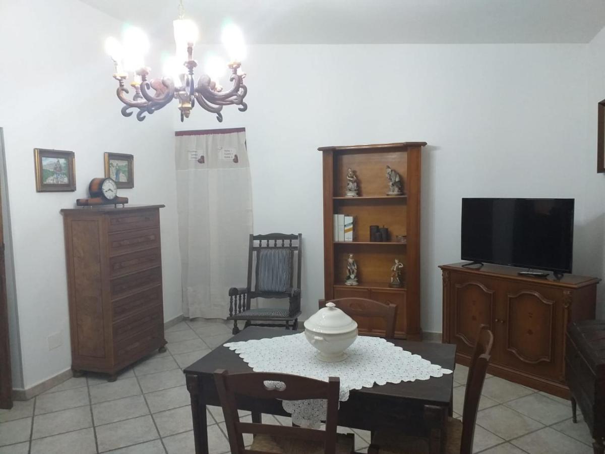 شقة La Casa Di Lina Sezze المظهر الخارجي الصورة